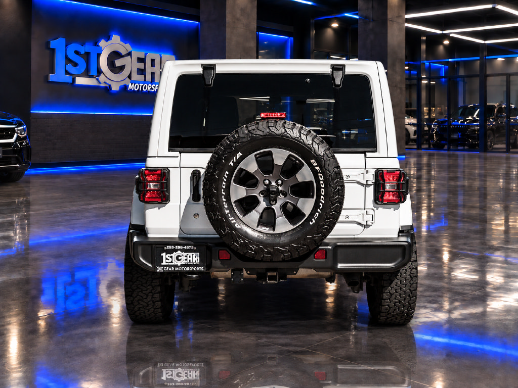 Used 2018 Jeep Wrangler Unlimited Sahara w/ Uconnect 4C Nav & Sound Group AWD/4WD image 7