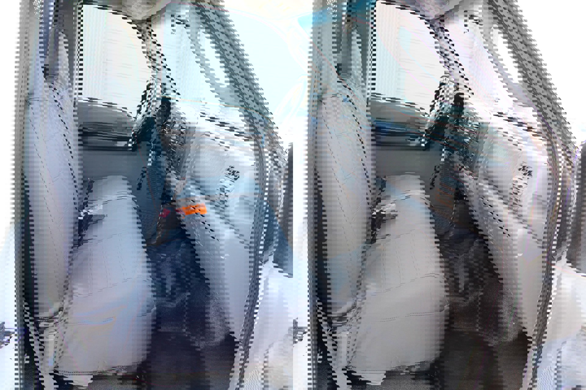 Used 2005 Ford F350 XL image 29