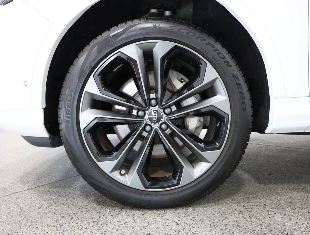 Used 2025 Audi Q7 2.0T Premium Plus w/ Premium Plus Package AWD/4WD image 5
