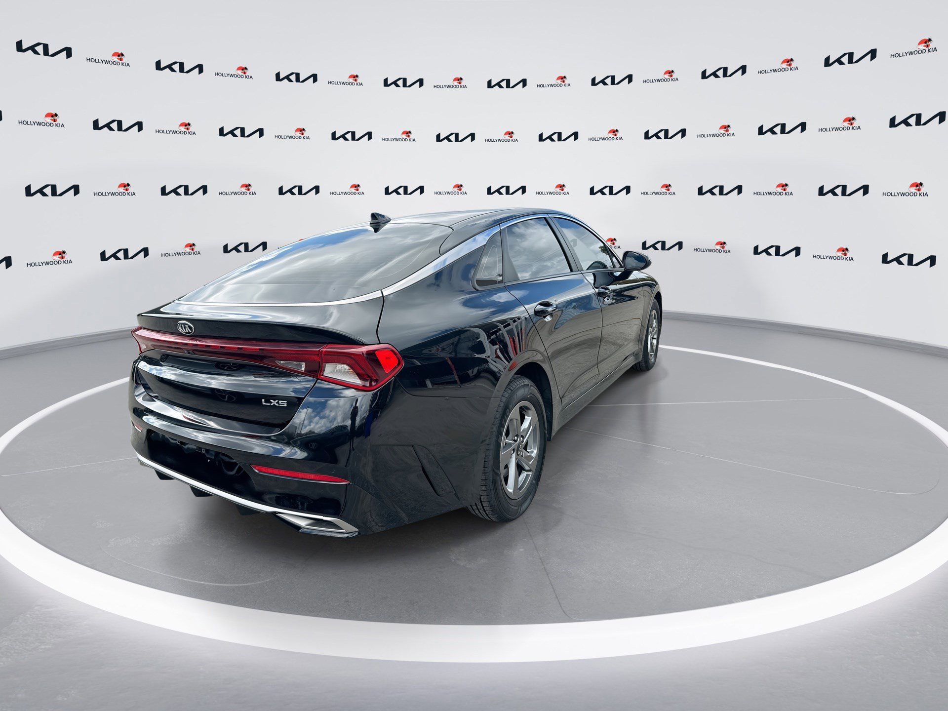 Used 2021 Kia K5 LXS image 8