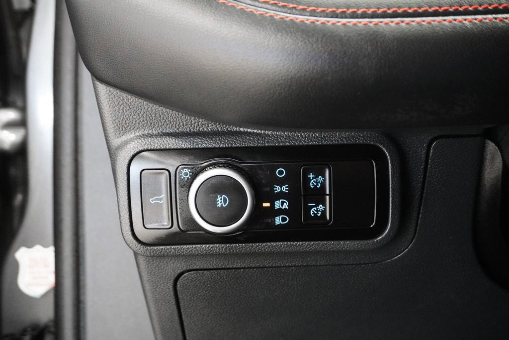 Used 2025 Ford Explorer ST-Line w/ ST-Line Street Pack image 17