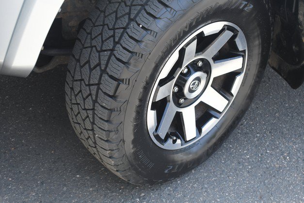 Certified 2019 Toyota 4Runner TRD Off-Road Premium AWD/4WD image 11