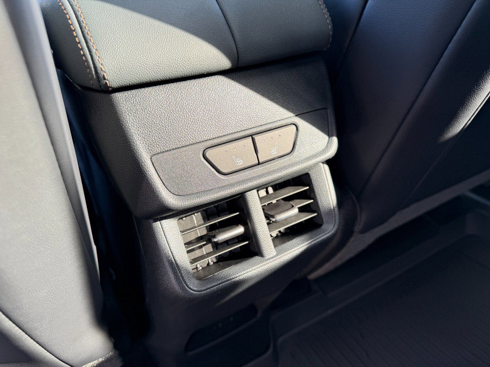 New 2026 GMC Terrain AT4 w/ Convenience Package III image 19