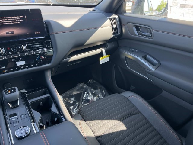 New 2026 Nissan Pathfinder Rock Creek AWD/4WD image 15