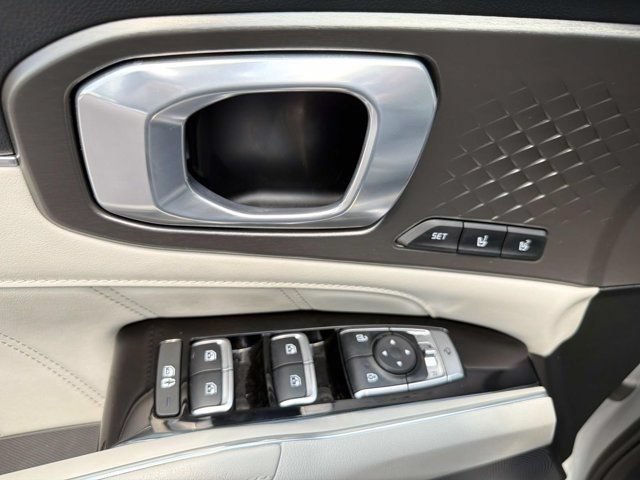 Used 2023 Kia Sorento SX Prestige AWD/4WD image 8