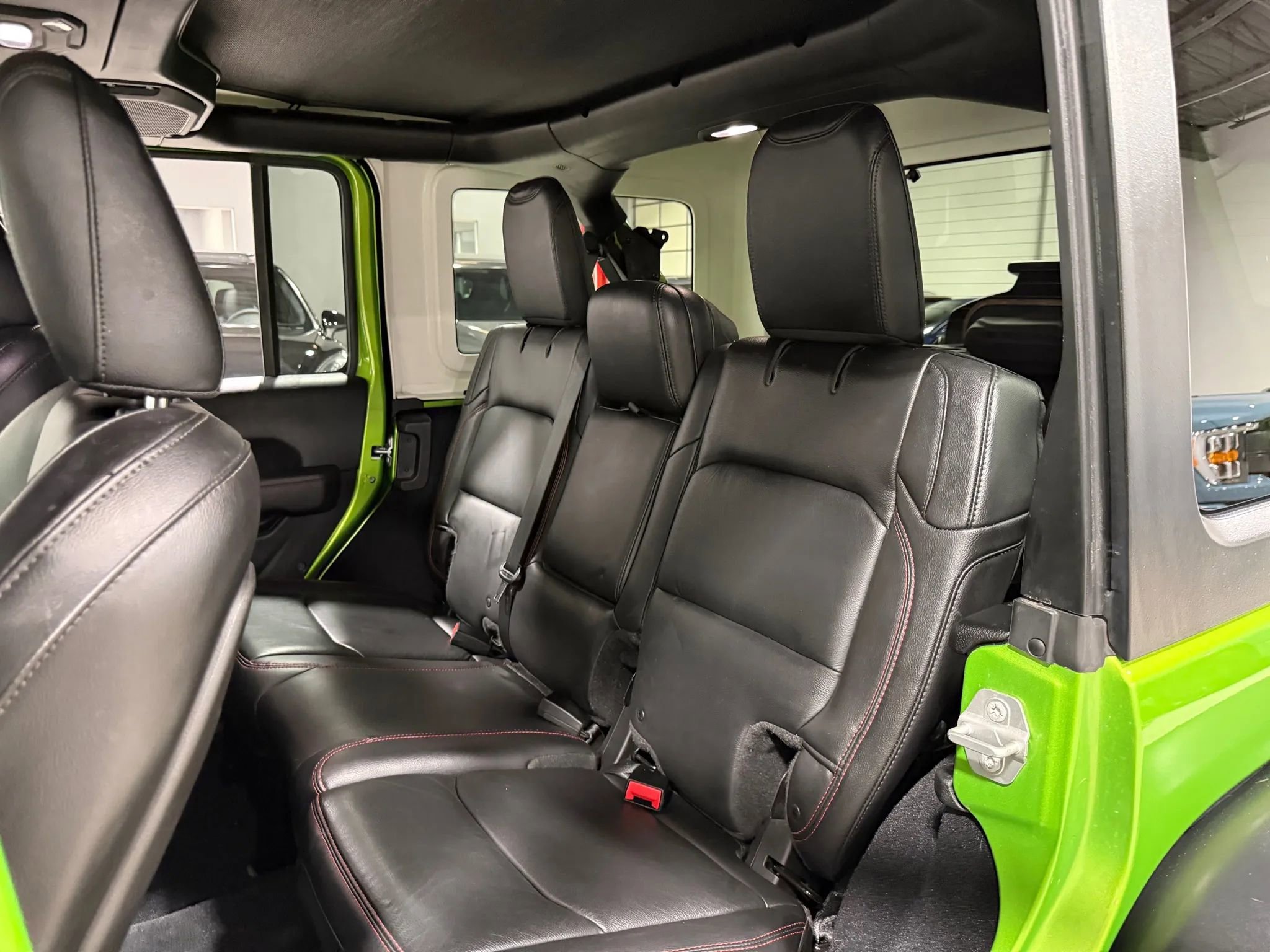 Used 2018 Jeep Wrangler Unlimited Rubicon w/ Dual Top Group image 69