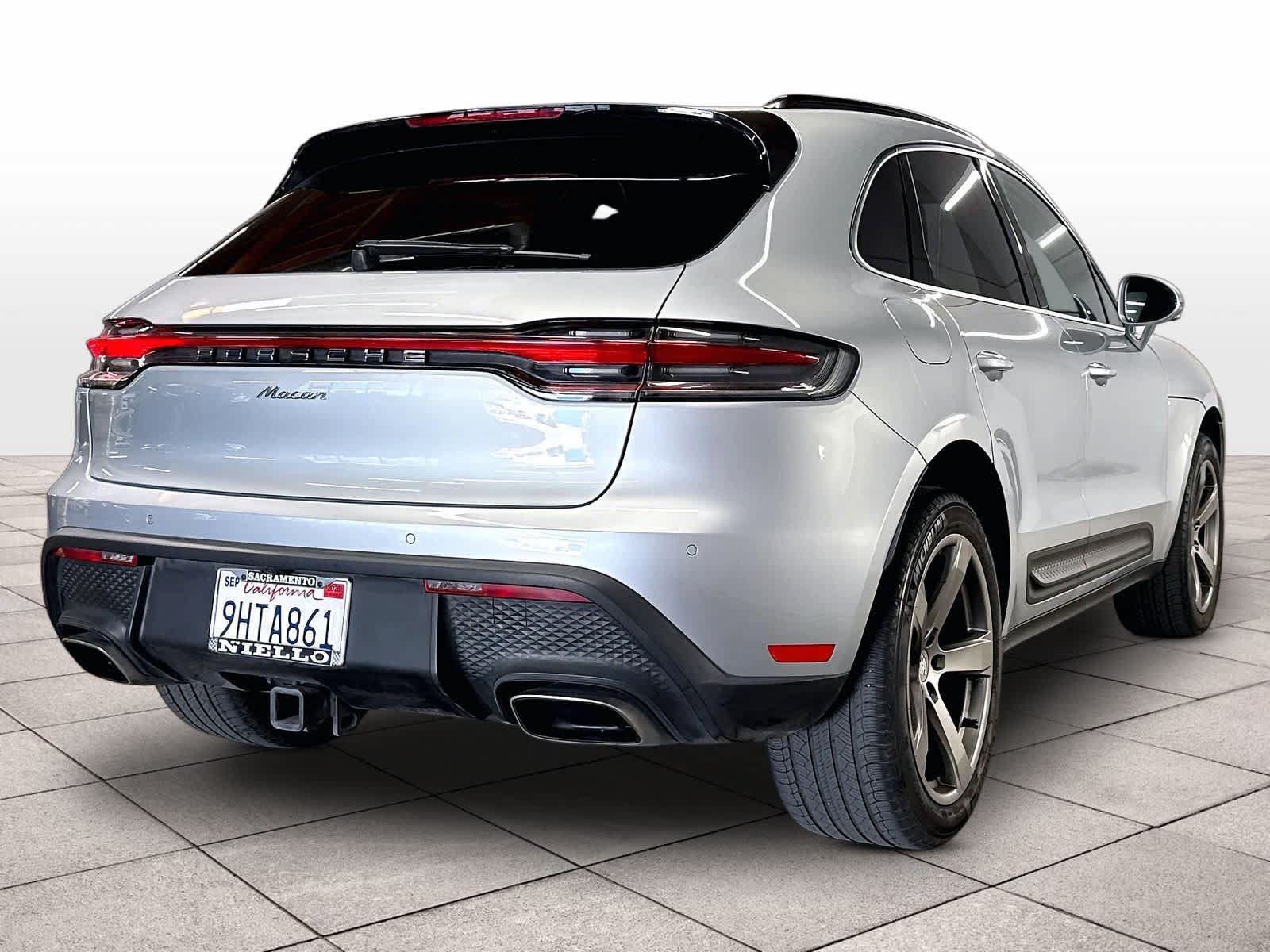 Used 2023 Porsche Macan AWD/4WD image 14