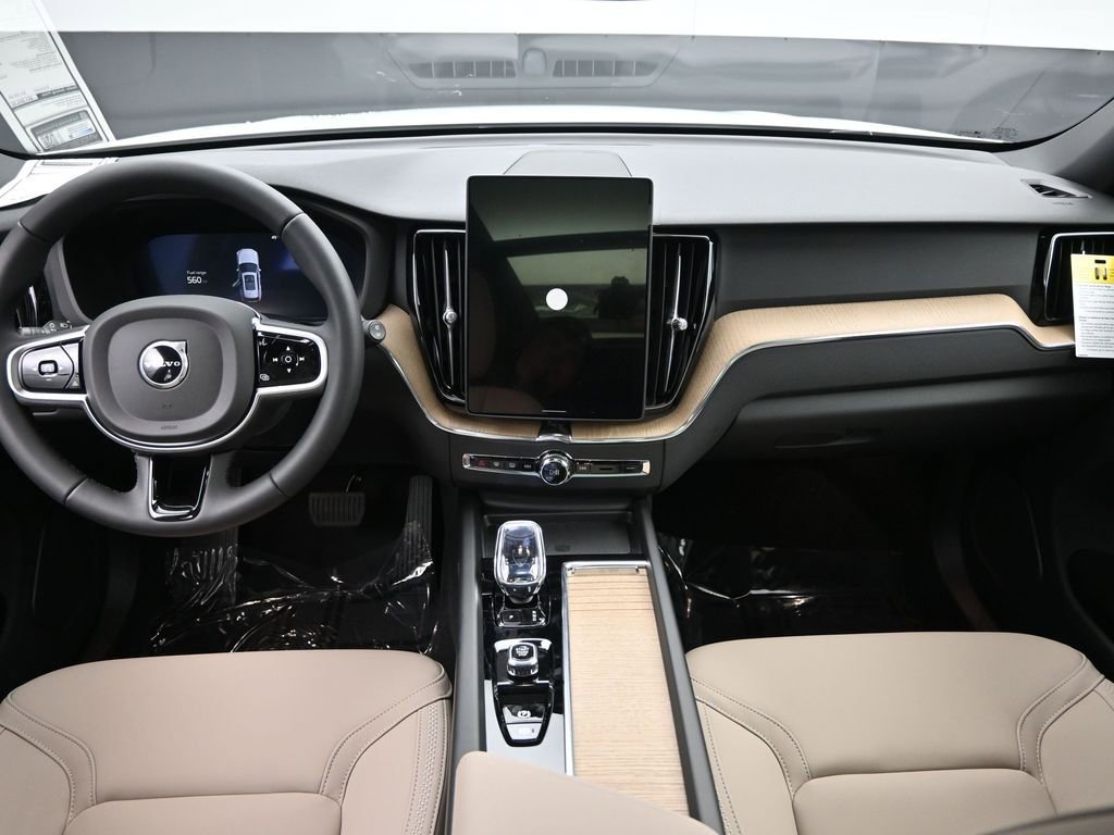 New 2026 Volvo XC60 B5 Plus w/ Climate Package image 20