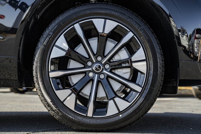 New 2026 Volvo XC60 B5 Plus w/ Protection Package Premier image 16