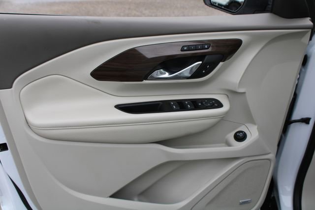 Used 2020 GMC Terrain Denali w/ Denali Premium Package image 12