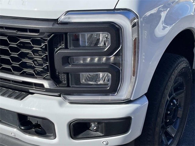Used 2024 Ford F350 Lariat w/ Lariat Ultimate Package image 9
