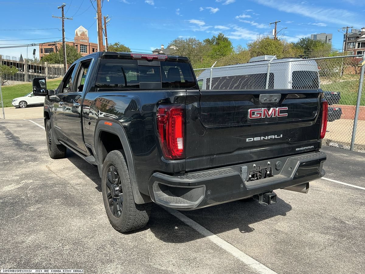 Used 2023 GMC Sierra 3500 Denali w/ Denali Black Diamond Edition AWD/4WD image 6