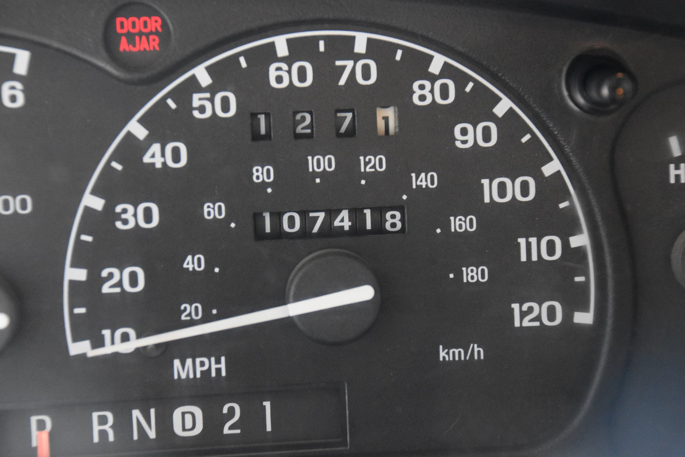 Used 2000 MAZDA B-Series Pickup 2WD Cab Plus B3000 image 32