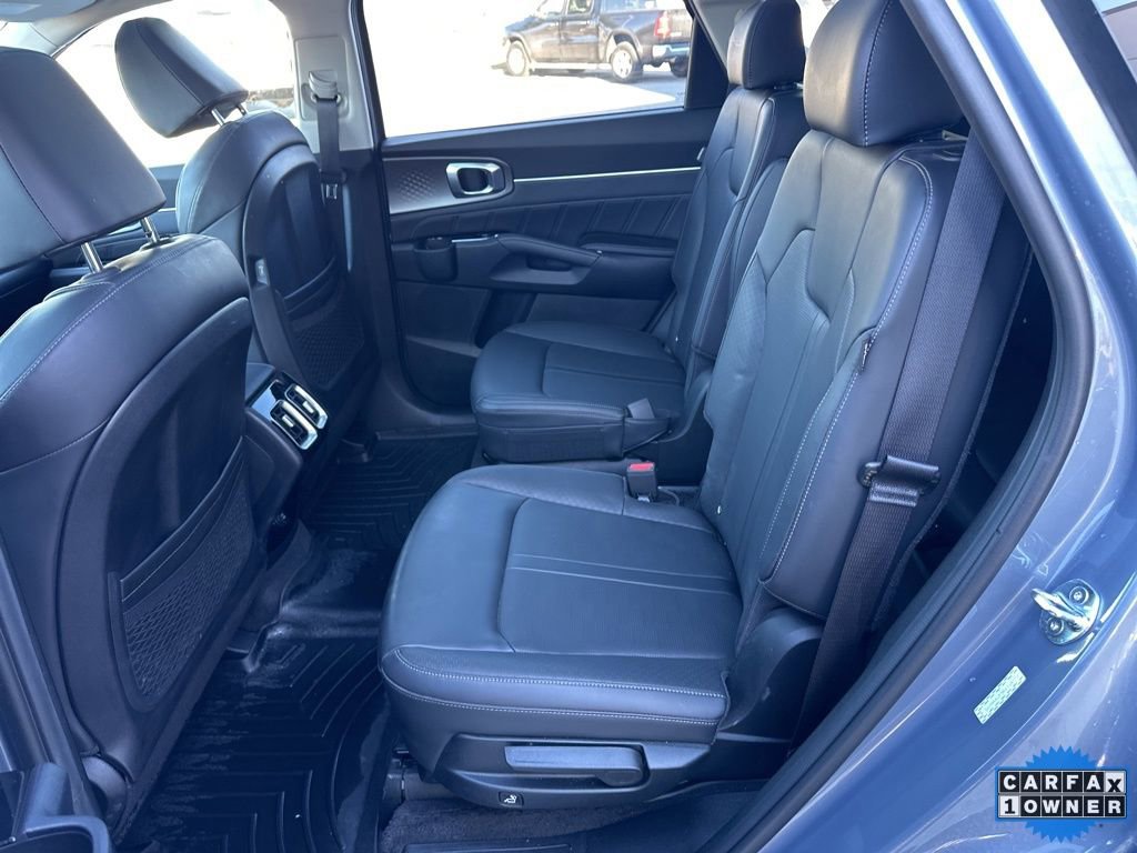Used 2025 Kia Sorento SX FWD image 44