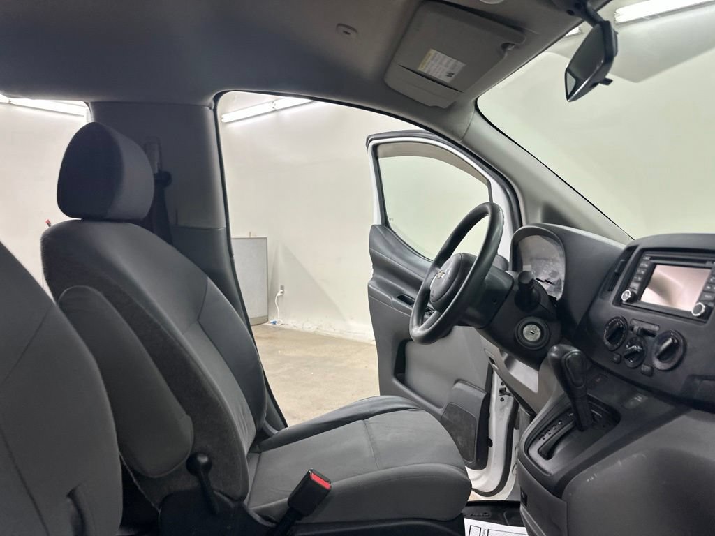 Used 2017 Chevrolet City Express LT w/ Technology Package FWD image 21