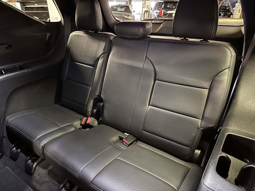 Used 2024 Chevrolet Traverse Z71 image 18