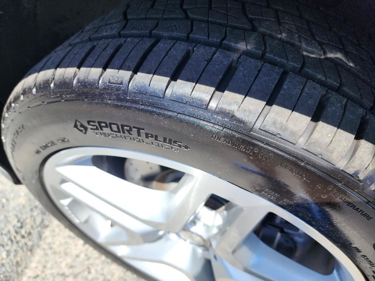 Used 2016 Mercedes-Benz GL 550 4MATIC image 48