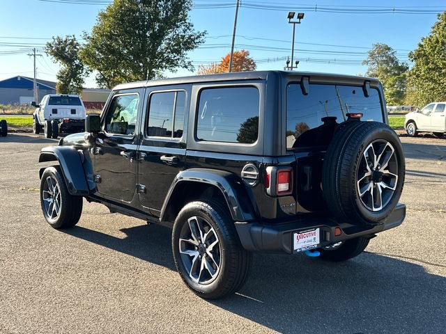 Used 2024 Jeep Wrangler Unlimited w/ Convenience Group image 2