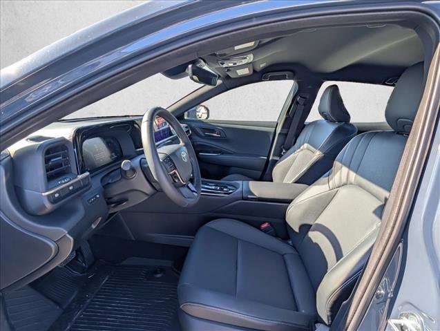 Used 2026 Toyota Crown XLE image 16