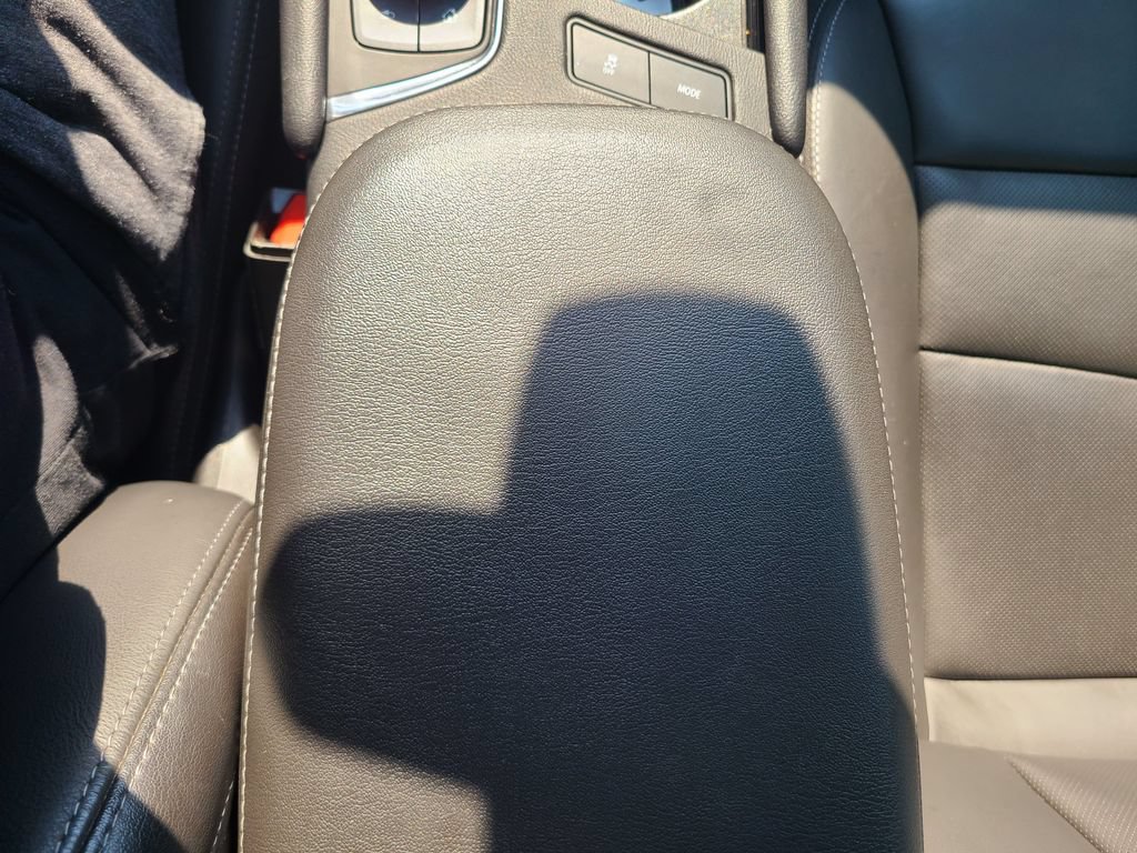 Used 2021 Cadillac XT5 Premium Luxury w/ LPO, Floor Liner Package FWD image 23
