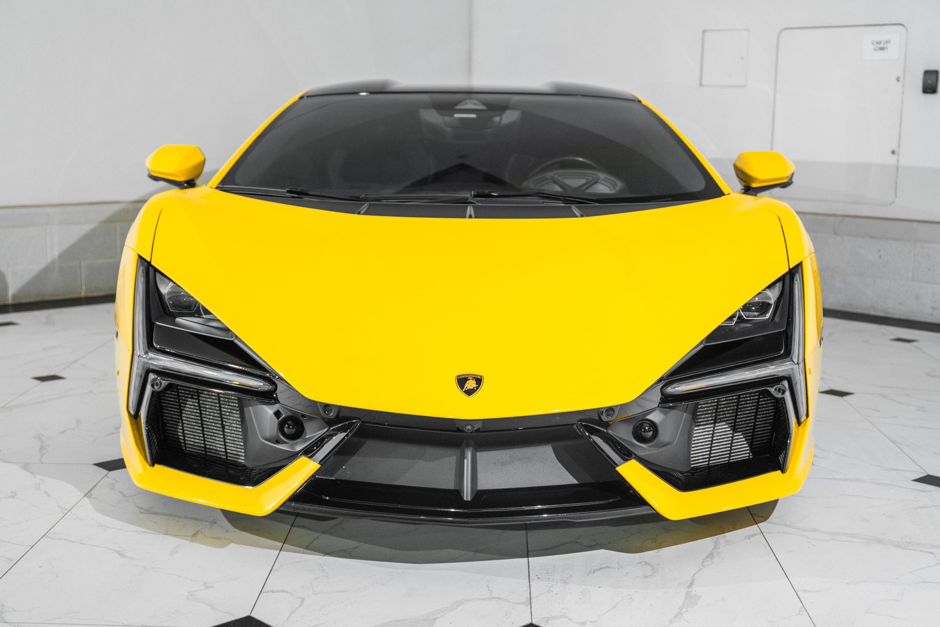 Used 2024 Lamborghini Revuelto image 4