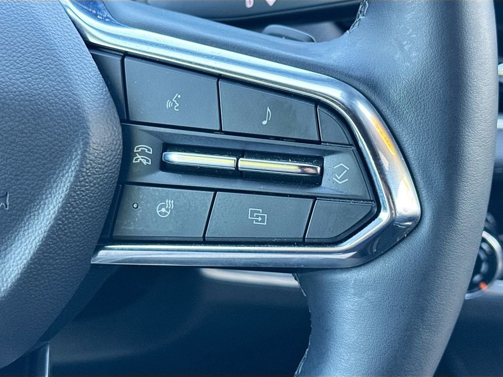 Used 2025 Chevrolet Equinox LT FWD image 11