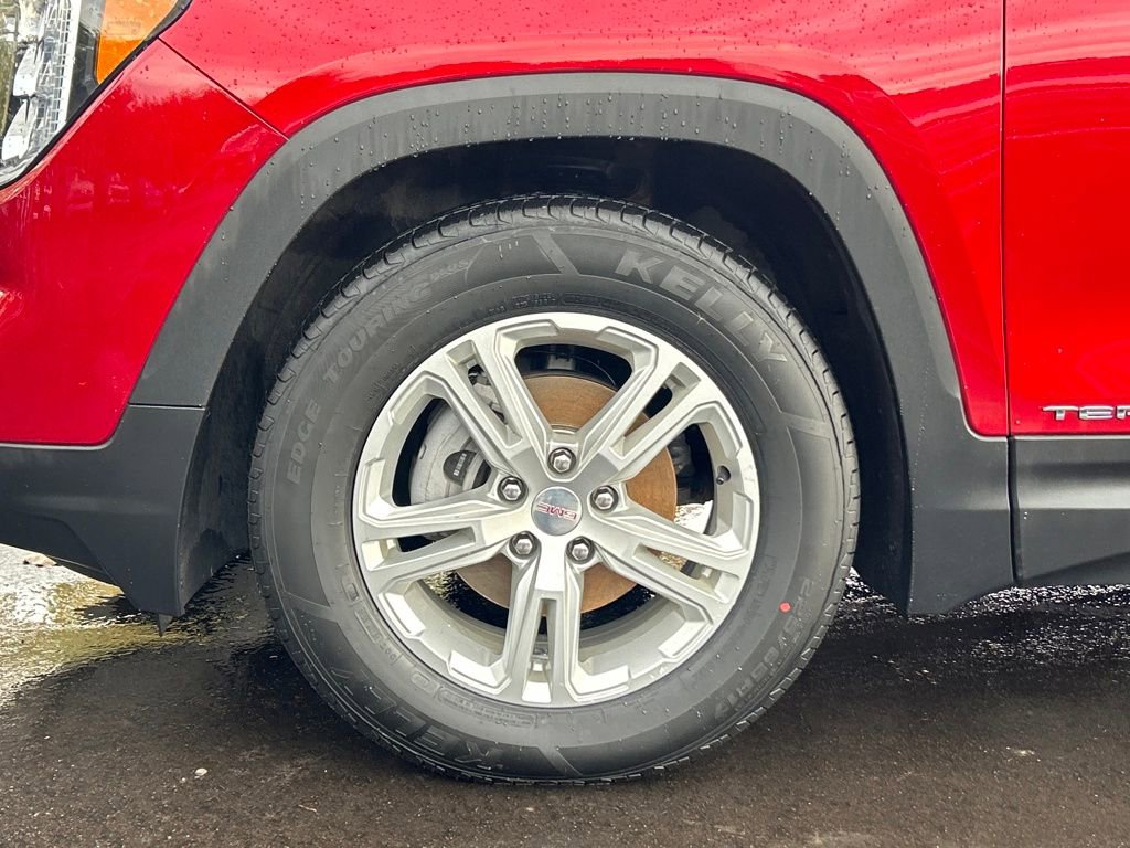 Used 2022 GMC Terrain SLE w/ Driver Convenience Package image 12