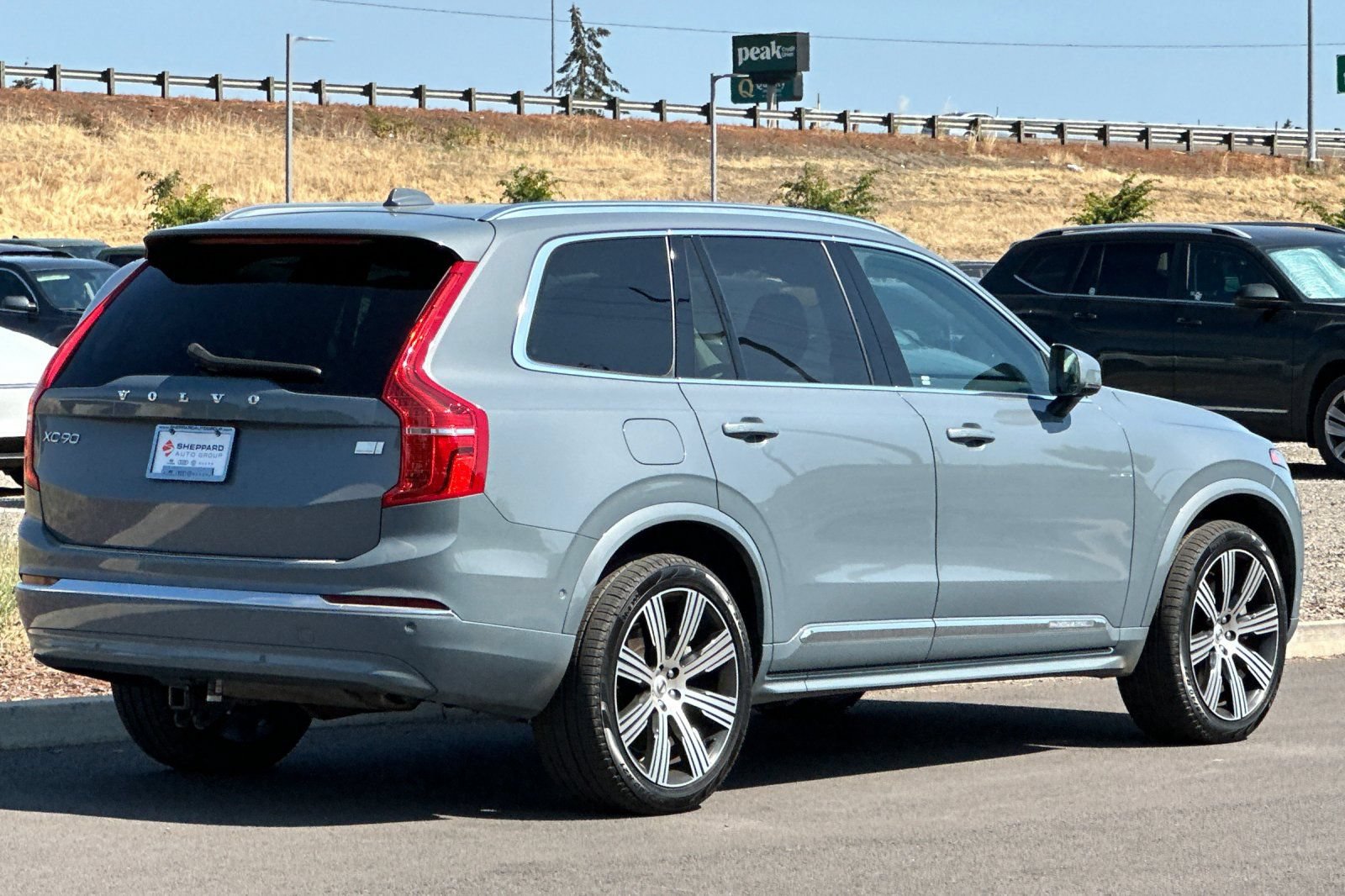 Used 2023 Volvo XC90 T8 Plus w/ Protection Package Premier AWD/4WD image 3