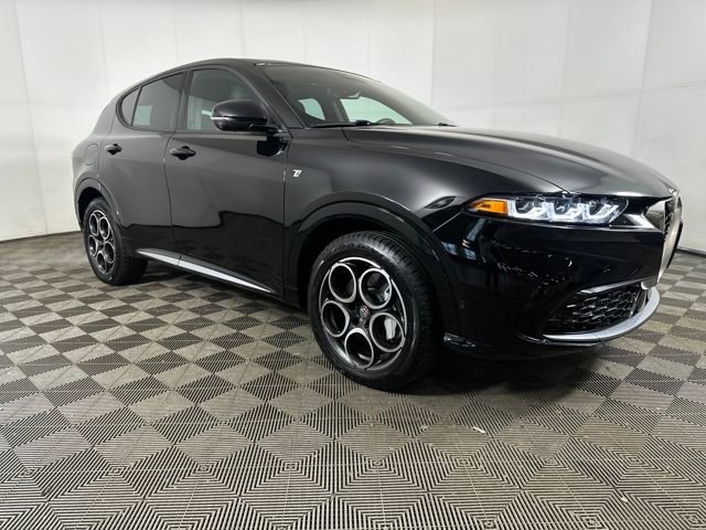 Used 2024 Alfa Romeo Tonale Ti w/ Active Assist Package image 2