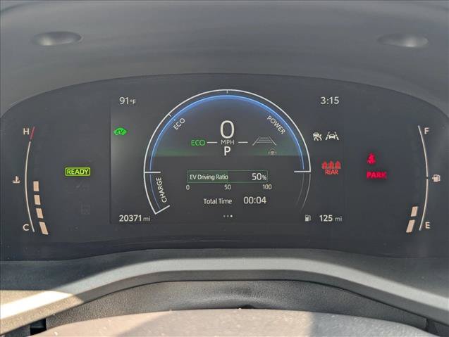 Used 2025 Toyota Camry SE FWD image 11