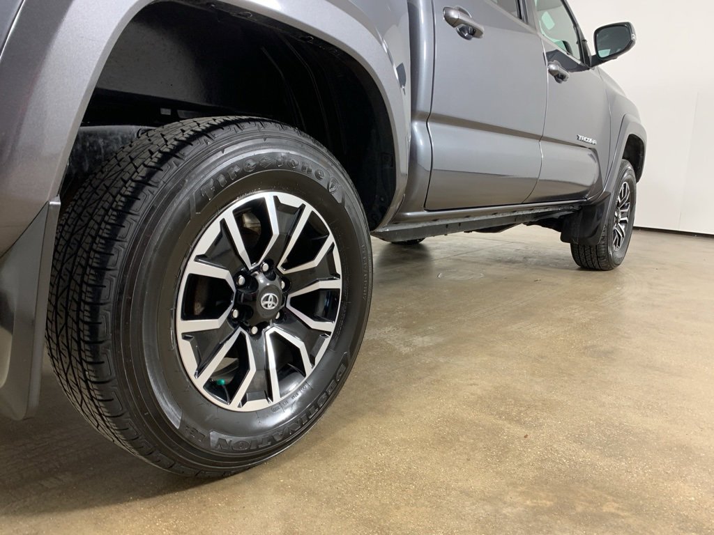 Used 2023 Toyota Tacoma TRD Sport w/ Advanced Technology Package image 9