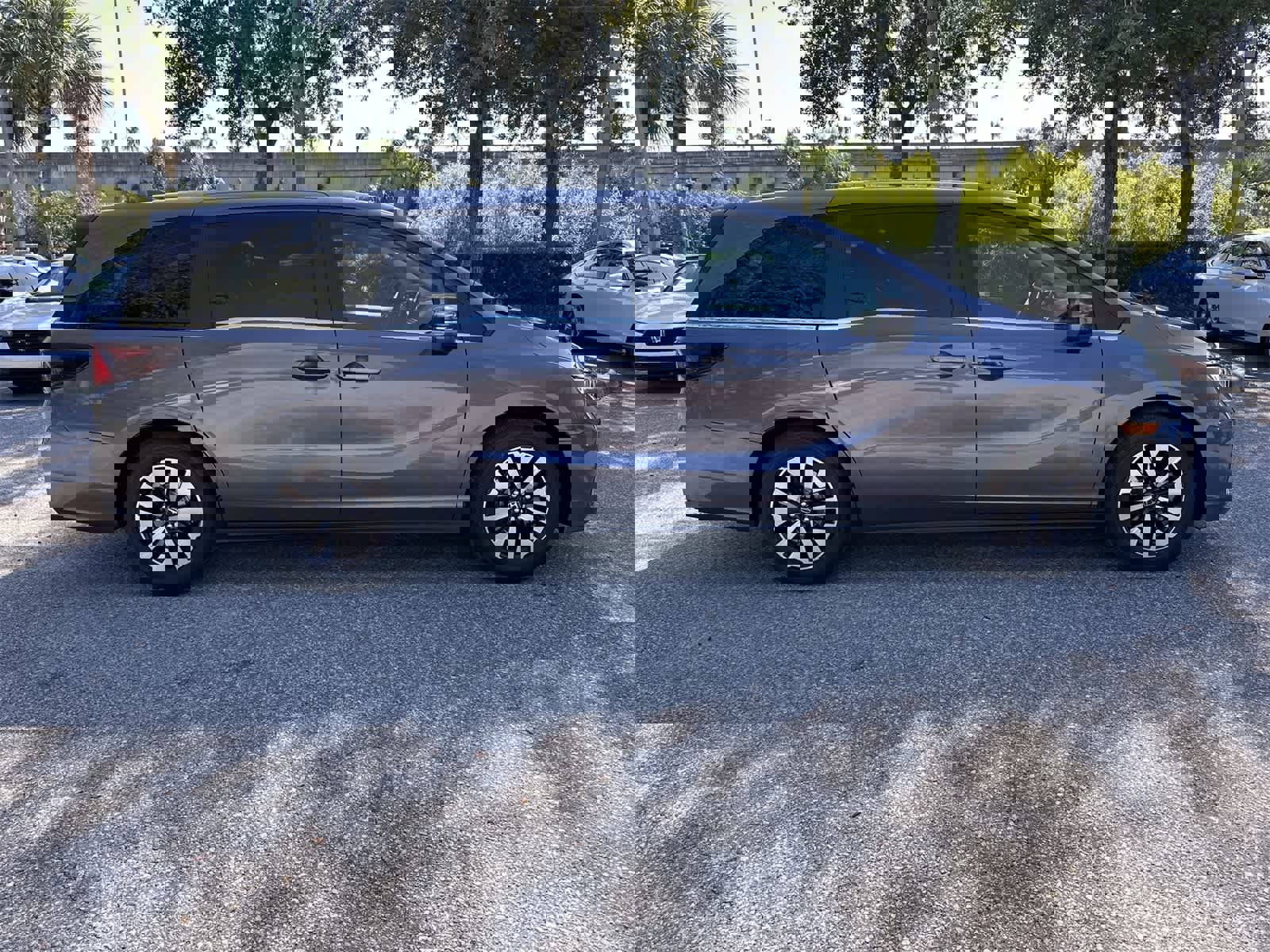 New 2026 Honda Odyssey EX-L image 7