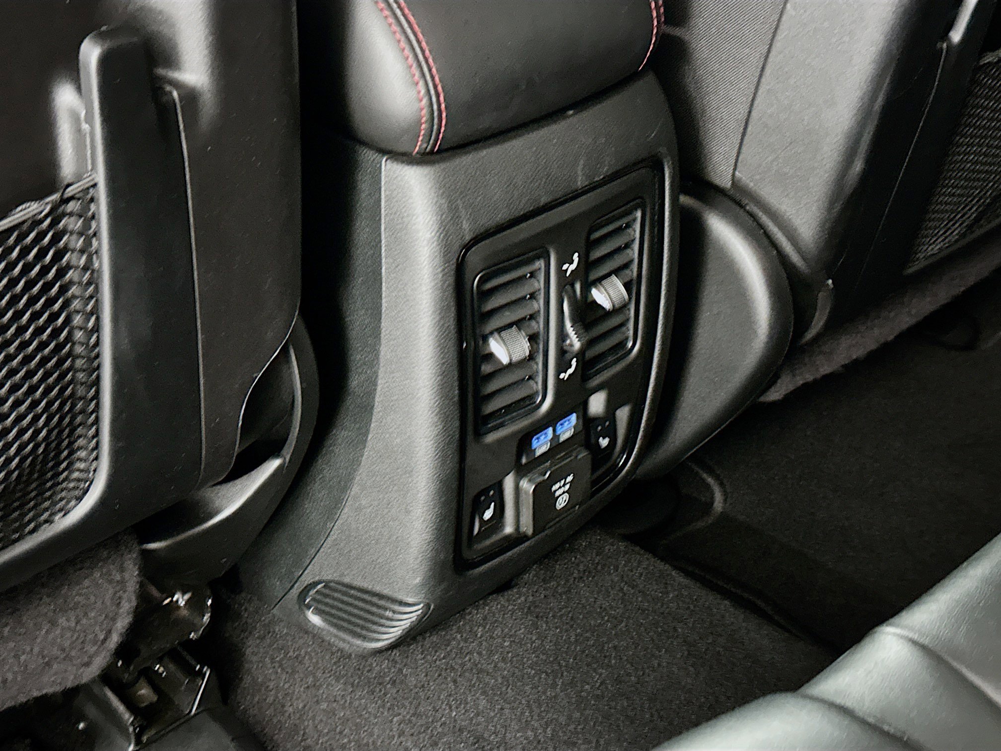 Used 2025 Dodge Durango GT image 29