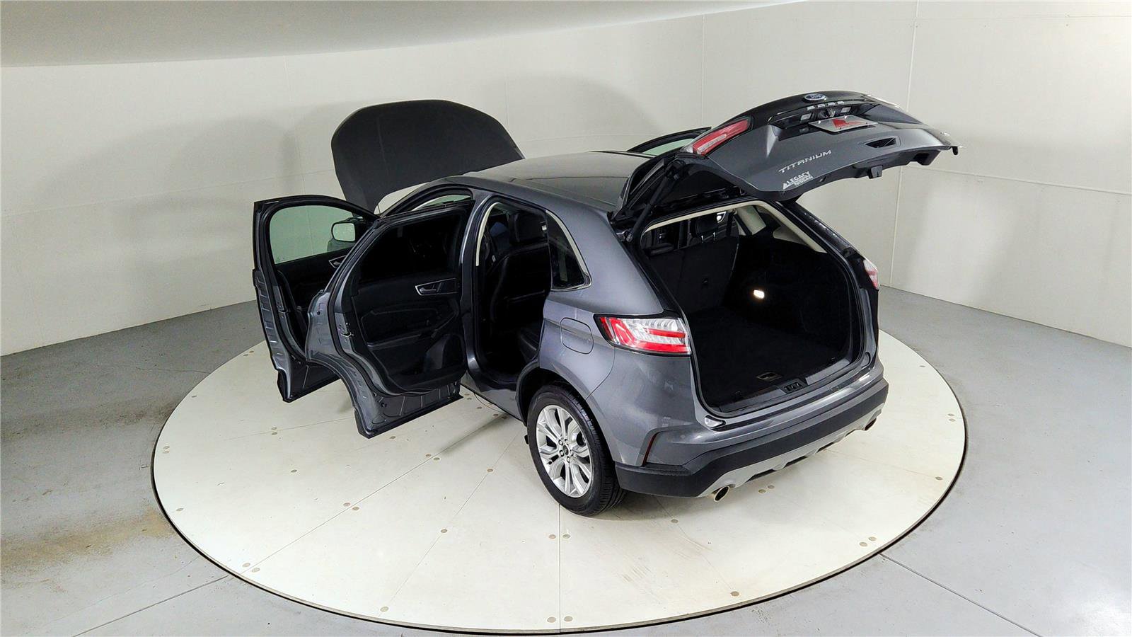 Used 2024 Ford Edge Titanium image 48