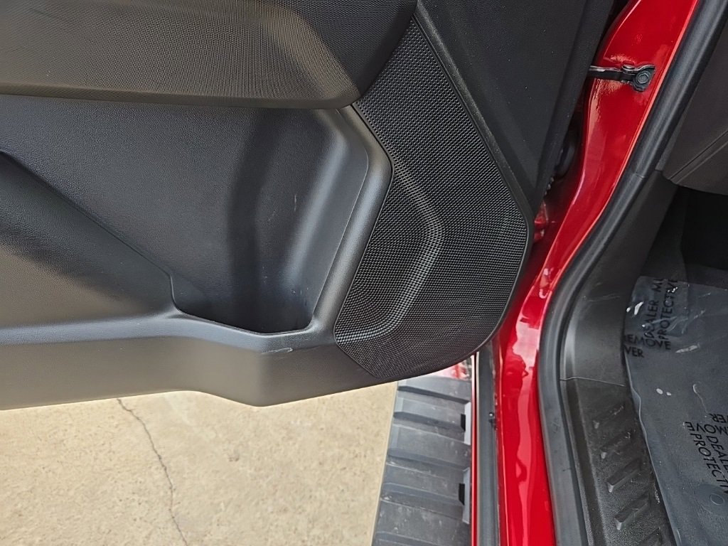 Used 2024 Chevrolet Colorado LT image 41