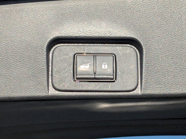 Used 2023 Nissan Rogue SV w/ SV Premium B Package image 14