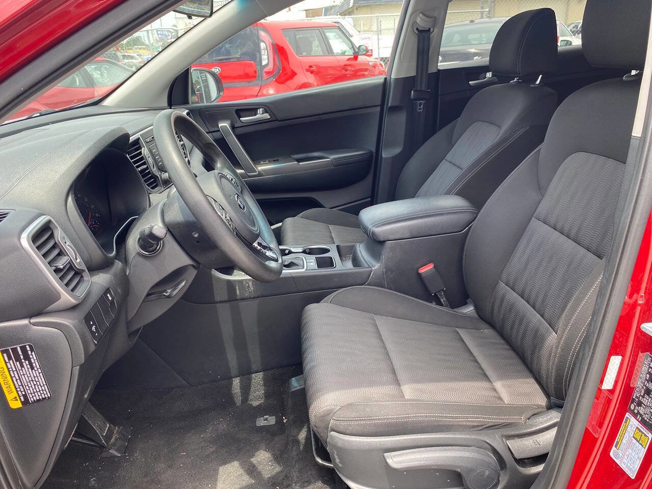 Used 2019 Kia Sportage LX image 10