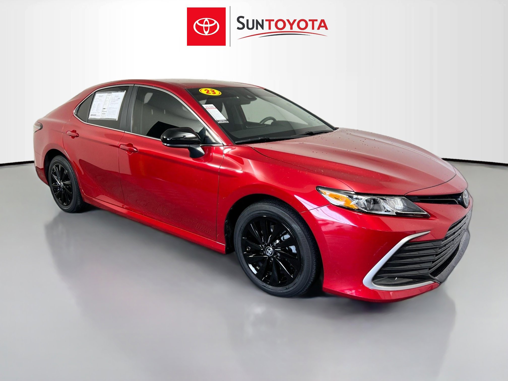 Used 2023 Toyota Camry LE image 1