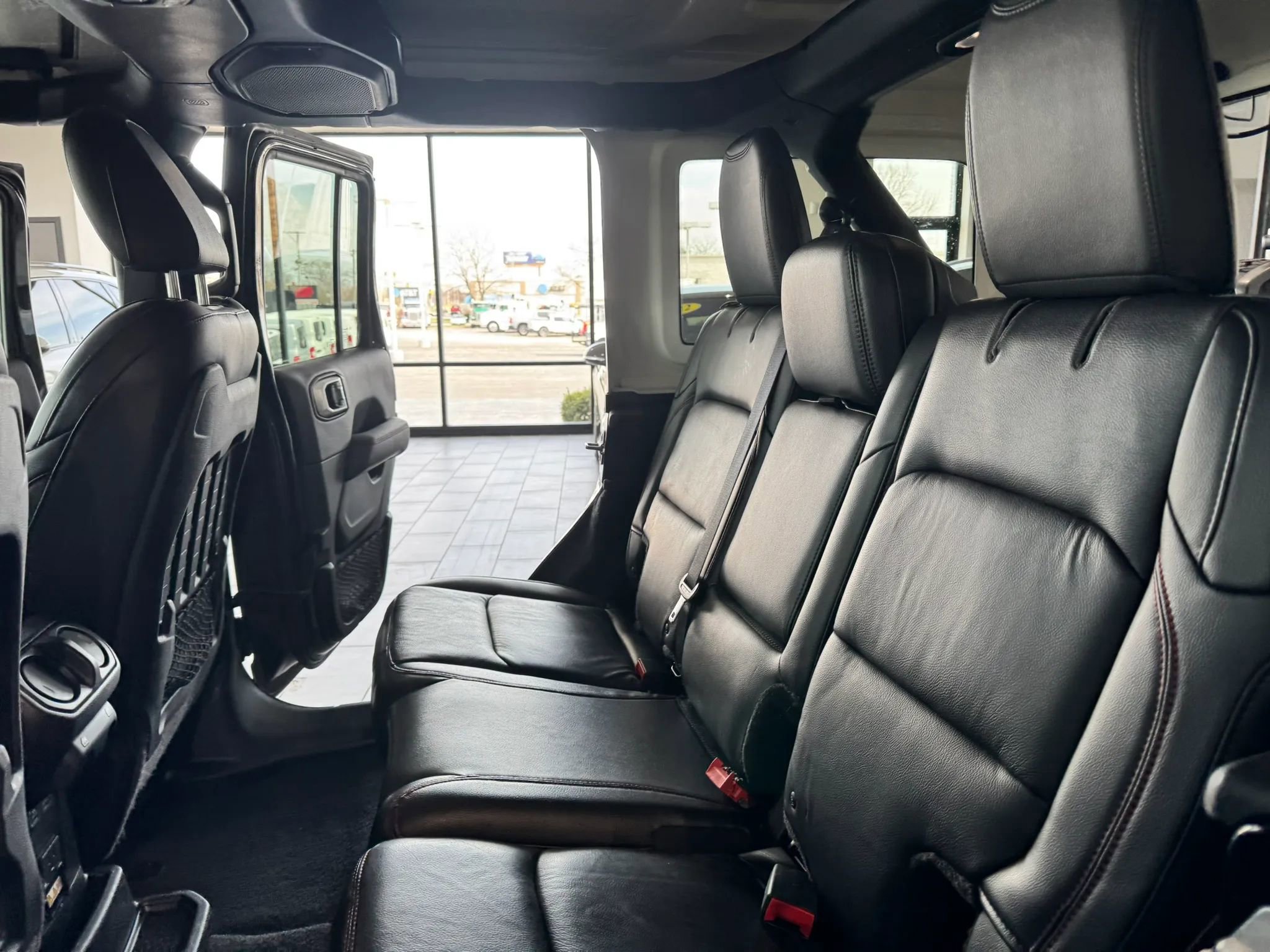 Used 2018 Jeep Wrangler Unlimited Rubicon image 20
