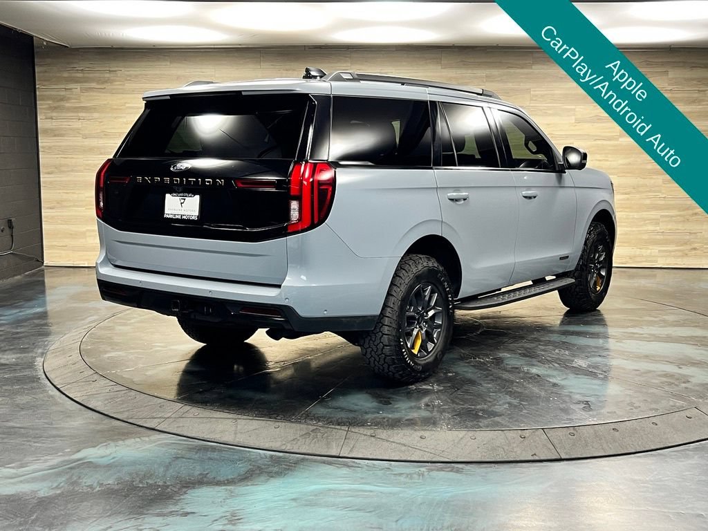 Used 2025 Ford Expedition Tremor AWD/4WD image 16