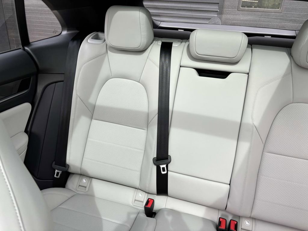 Used 2025 Porsche Macan 4 Electric image 29