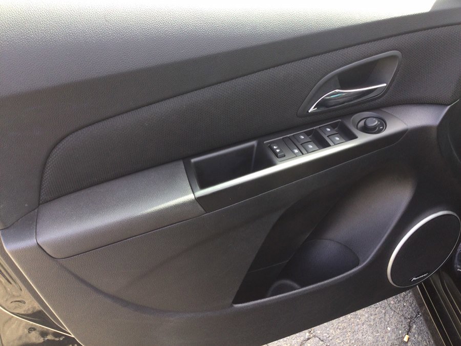 Used 2015 Chevrolet Cruze LTZ w/ Sun, Sound and Sport Package image 12