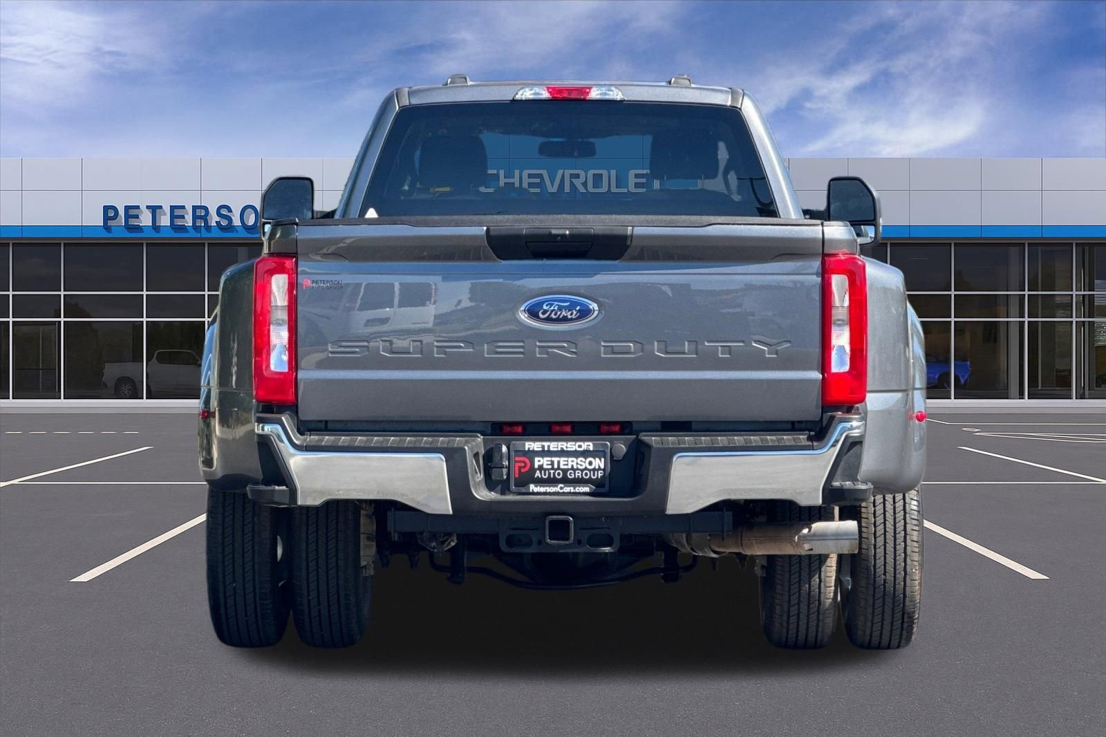 Used 2023 Ford F350 XLT w/ FX4 Off-Road Package AWD/4WD image 5