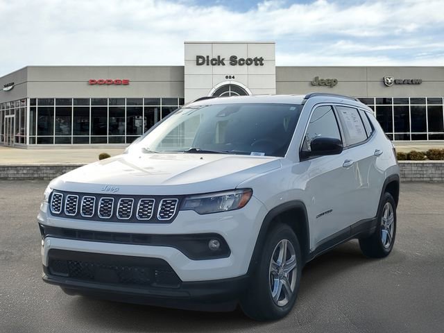 Used 2023 Jeep Compass Latitude video 2