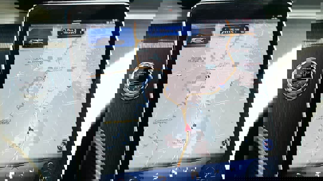 Certified 2025 Mercedes-Benz C 300 Sedan image 27