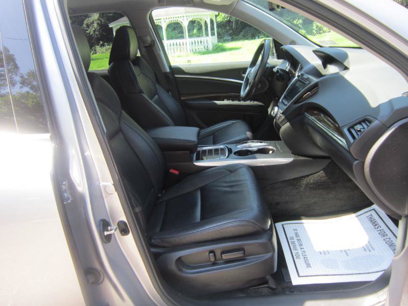 Used 2017 Acura MDX w/ Technology Package AWD/4WD image 8