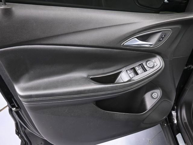 Used 2022 Buick Encore GX Select image 27