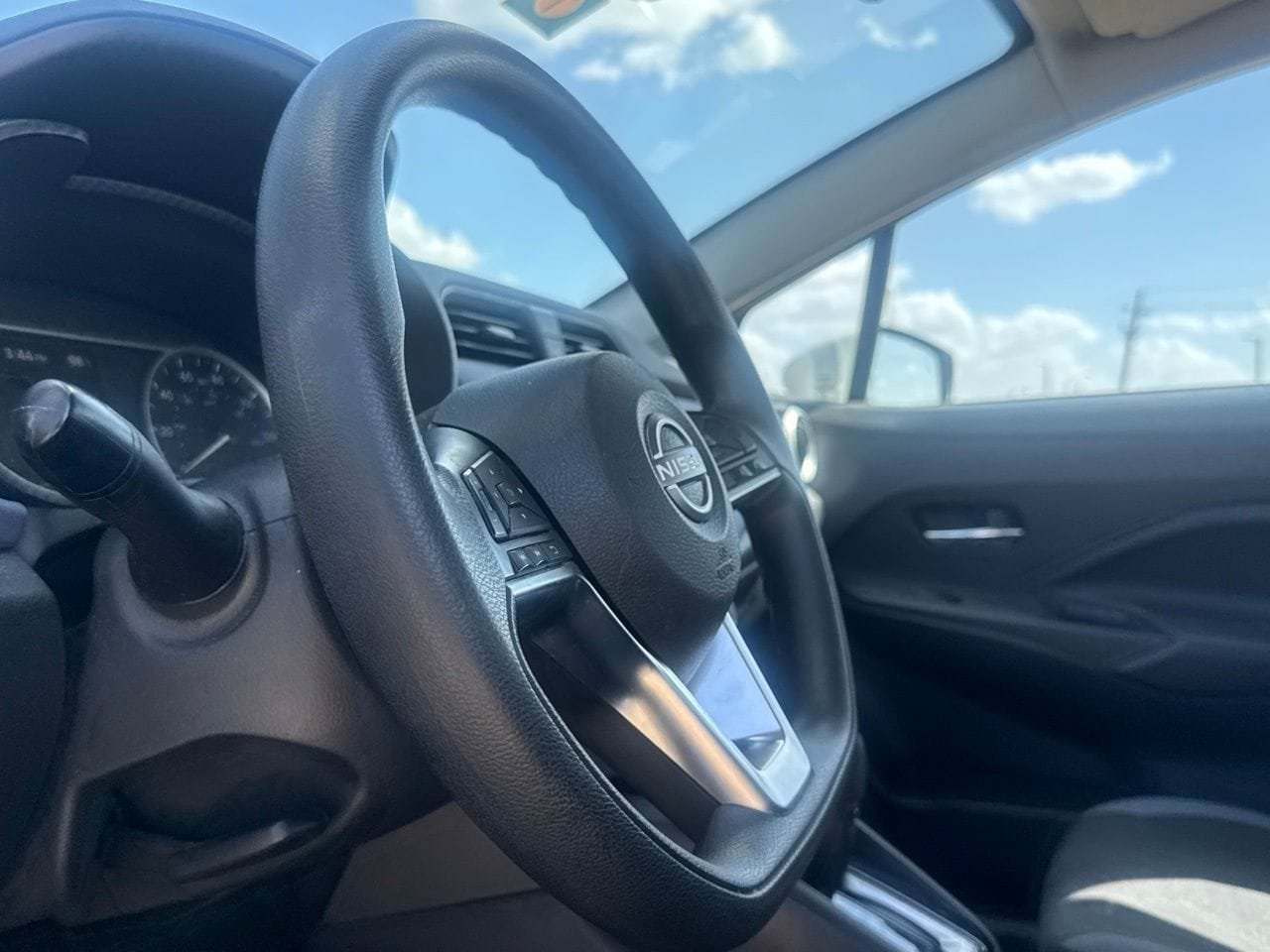 Certified 2024 Nissan Versa SV FWD image 33