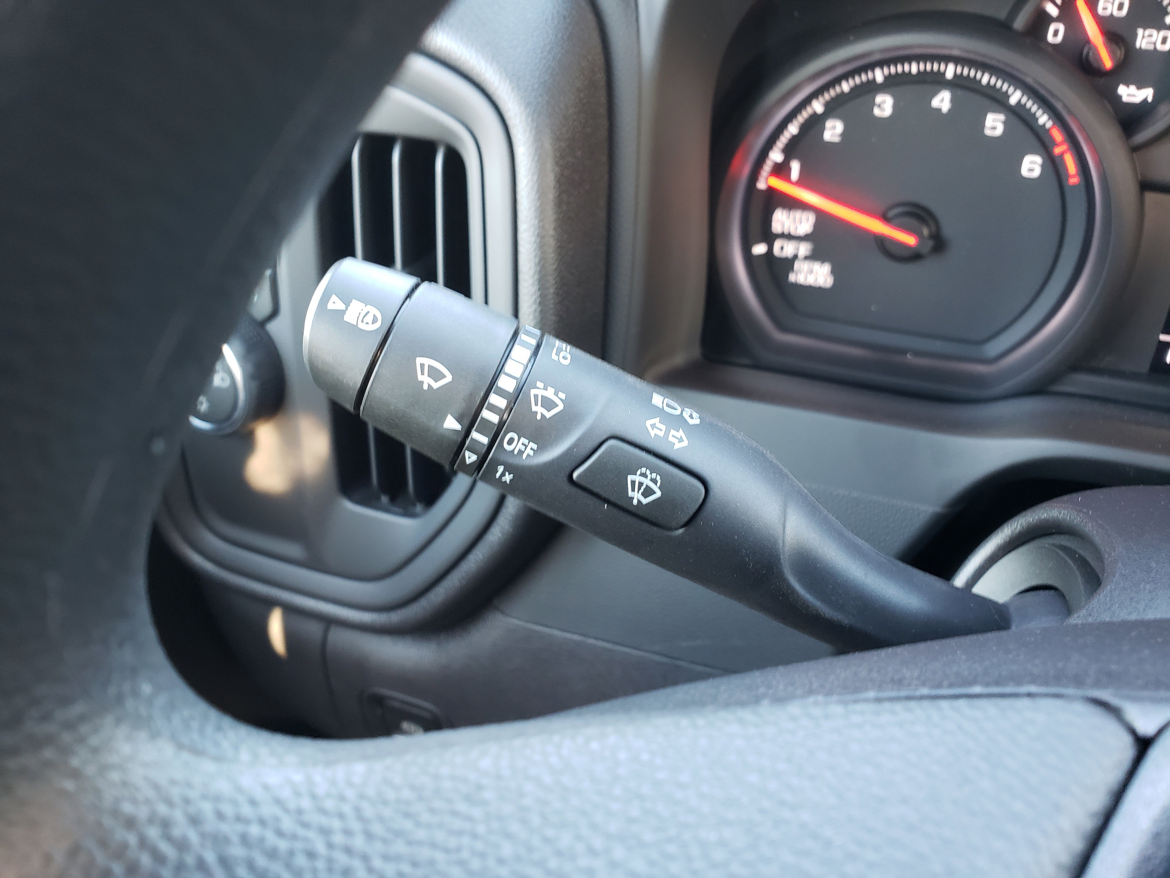 New 2026 Chevrolet Silverado 1500 W/T w/ WT Value Package image 17