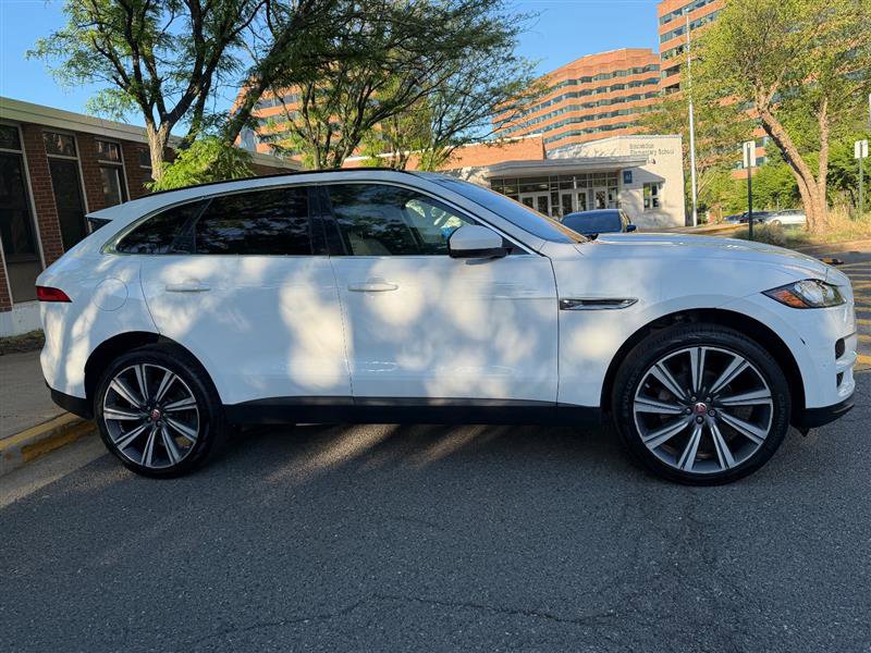 Used 2019 Jaguar F-PACE Prestige AWD/4WD image 6